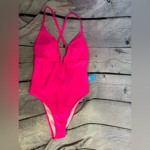 CUPSHE‎ Women’s Swimsuit One Piece Bathing Suit Deep V Neck Crisscross Back Pink